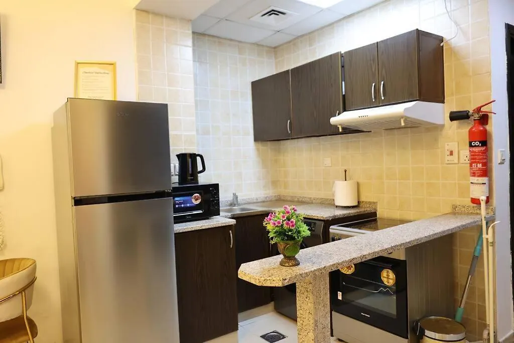 Charming Oasis: Your Cozy Studio Getaway Apartment Dubai 0*,