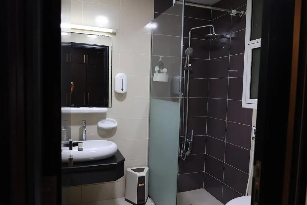 Charming Oasis: Your Cozy Studio Getaway Apartment Dubai 0*,  United Arab Emirates